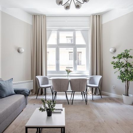A13 Apartamento Budapeste Exterior foto